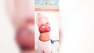 Desi hot big boob big ass showing