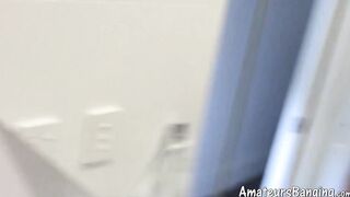 Muscular amateur jock shows off his abs in the shower