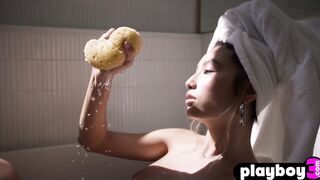 Big tits teen exposed her stunning body