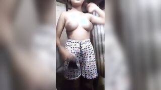 Cute teen girl play with pussy Masterbating