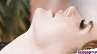 Lumi Ray offers Siri Dahl the pleasure she so desires