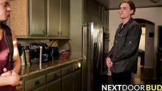 Ian Levine sucks Zane Porters big dick like a champ