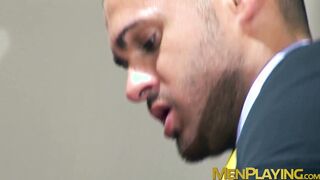 Muscled hunk Alex Marte moans from joy during hot rimming