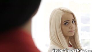 Jamine Jae and Elsa Jean licking and figering their cunts