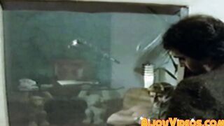 Man with muscles cum while being watched in vintage clip
