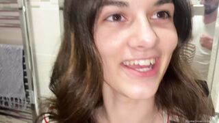 Spooge All Over Her Vagina - Sofia Bresciani & Luca Besciani