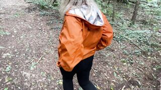 Amateurs Fucking inside The Woods - Luna Green & Markus Green