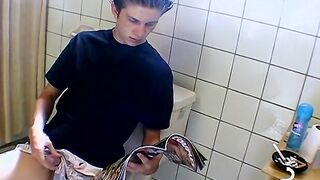 A hunk who smokes chains has a passion for steamy sex