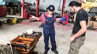 Getting Crazy Into The Garage - Luna Green & Markus Green two