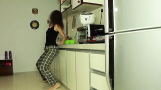 Quarantine Games At Home - Julia Vearth & Alex Vearth two