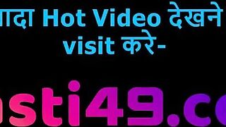 Naked romance on bed – Must See