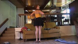Brandibraids Trying on Clothes