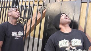 I am no way a cop!! Teen visits the ghetto.
