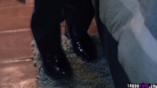Stepmom getting aroused fomr seeing her stepson