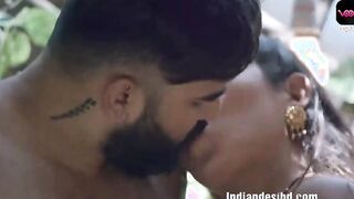 Indian Mature Bhabhi Ko peldiya