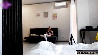 BEAUTIFUL GIRL TRIES a BIG COCK INSIDE a TIGHT PUSSY