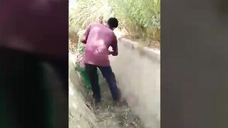 Indian Outdoor ass fucking for more video join our telegram channel @desi41