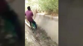 Indian Outdoor ass fucking for more video join our telegram channel @desi41