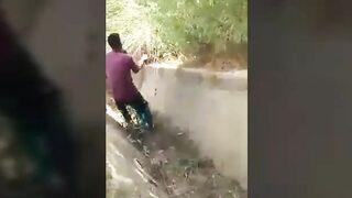 Indian Outdoor ass fucking for more video join our telegram channel @desi41