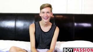 Skinny twink wanks his long cock until he explodes his jizz
