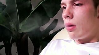 Twink who smokes cigarettesÂ takes it right to his ass