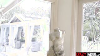 Bubble butt lesbian MILF fucks sexy babe
