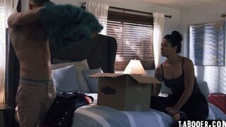 Stepmom Dana makes a bold move on stepson Oliver