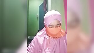 Self gagging indonesian with masker