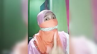 Self gagging indonesian with masker