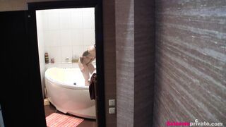 My showering stepsister 19 (HD hidden camera)