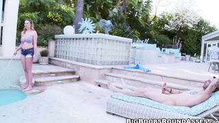Big juggs Brooke Wylde outdoor hardcore doggystyle drilling