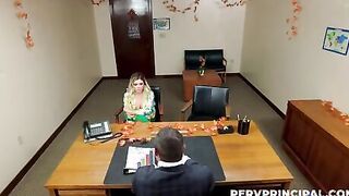 School mom save her daughter again