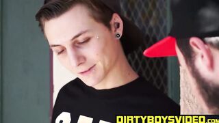 Young handsome plows his skinny twinks ass with hard cock