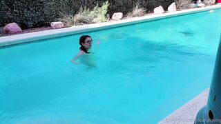 Leana Lovings Solo Pool