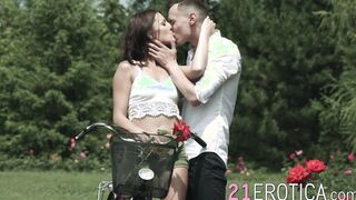 Passionate lady anally screwed in the woods by her boyfriend