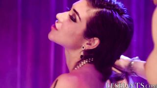 Horny Brooklyn Gray cum sprayed after Ariel Demure fucks her