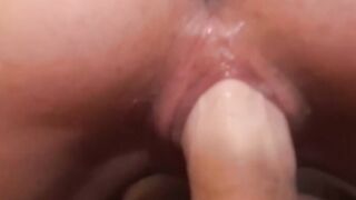 Kinky lesbians Swan and Samantha fingering and pussy playing