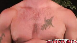 Massive cock wielding hunk cant stop himself from jerking