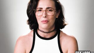 Horny MILF Casey Calvert masturbate
