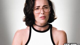 Horny MILF Casey Calvert masturbate