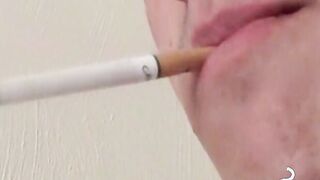 Chainsmoker Leo McArthur jerks off wildly til he cums