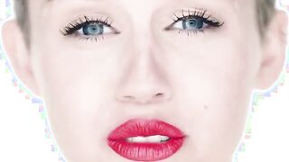 Miley Cyrus - Wrecking Ball