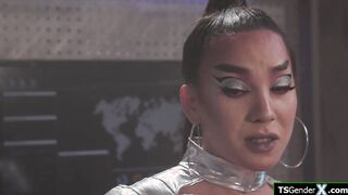 I stumbled upon a hot asian tgirl alien