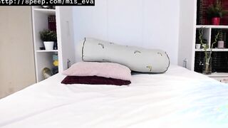 mom with her big boobs live show record in bedroom - 2021-08-09