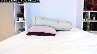 mom with her big boobs live show record in bedroom - 2021-08-09