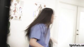 Trans cummer bareback anal fucks by her doctor