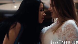 Gorgeous lesbian babes Alex Coal and Bunny Colby scissoring