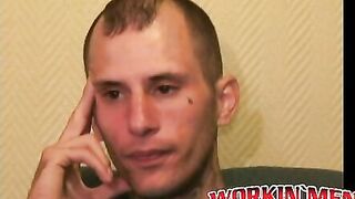 Inked amateur plays with his dick and comes on his stomach