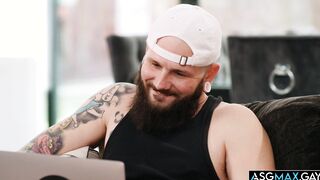 Johnny Hill and Zak Bishop bareback fuck