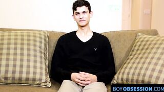 Justin addresses a few inquiries and plays out an astonishing performance